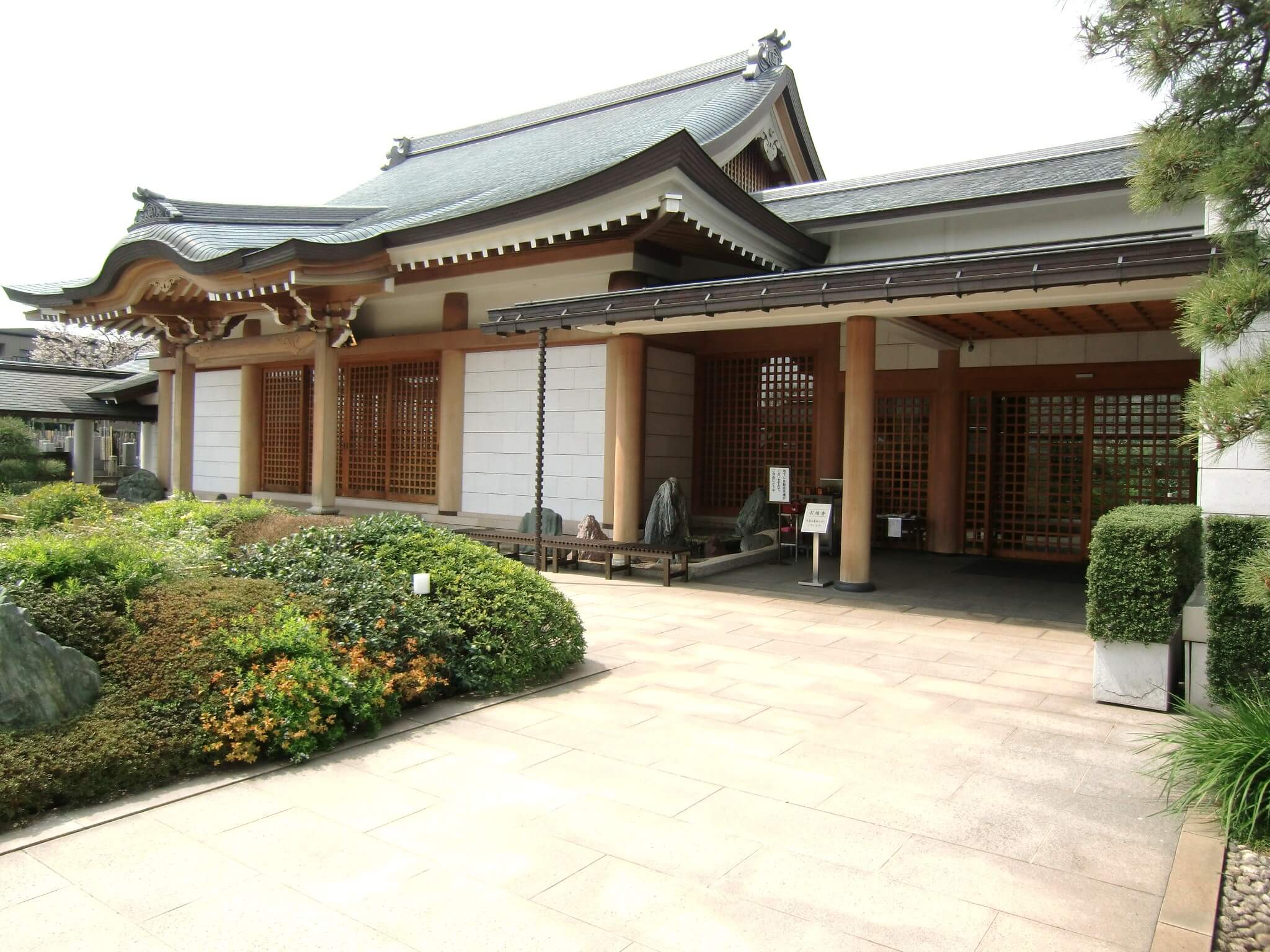 常在寺 釈迦殿