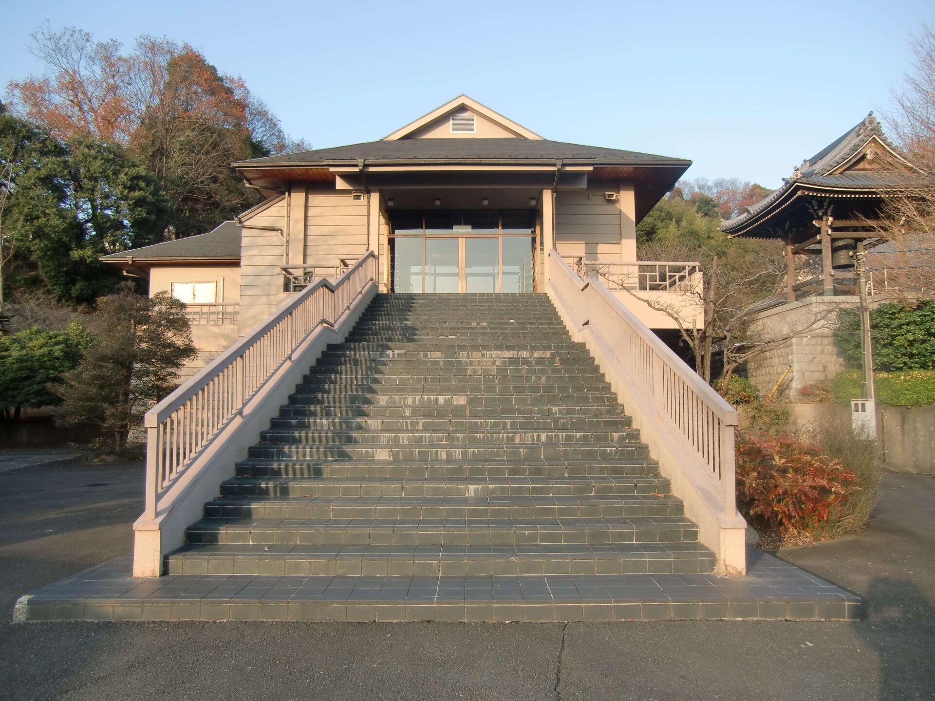 千手院 岩子会館